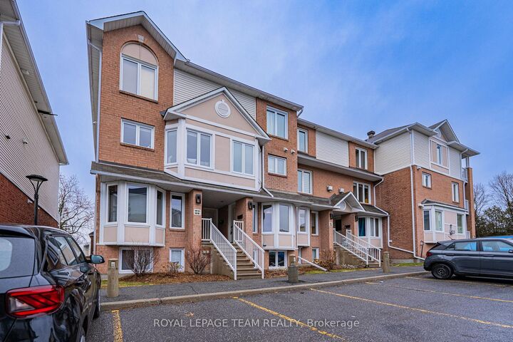 Property Photo: 1615 Locksley Lane ON K1J 1B6