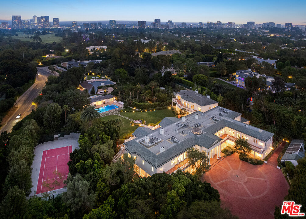 Property Photo: 10250 W Sunset Blvd CA 90077