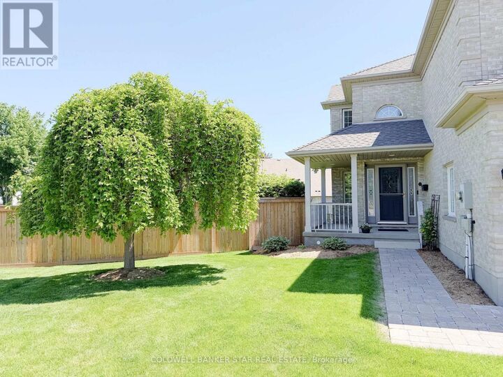 Property Photo:  17 Windemere Place  ON N5R 6H3 