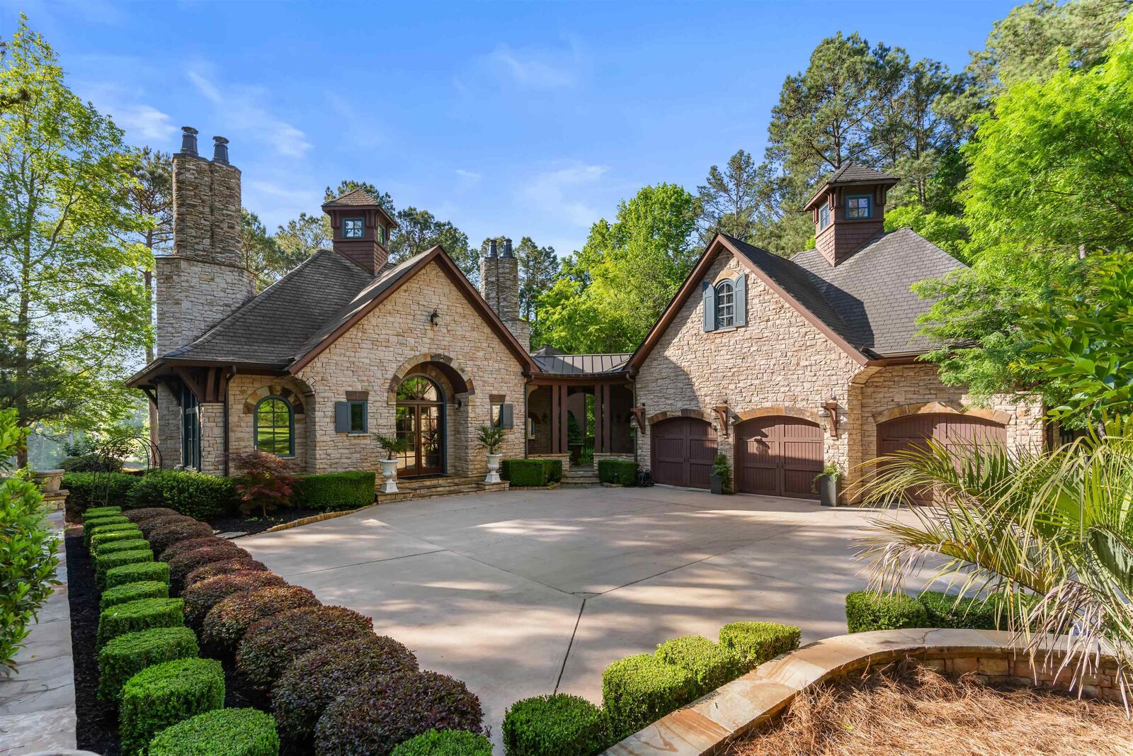 Property Photo:  1090 Spring Creek  GA 30642 