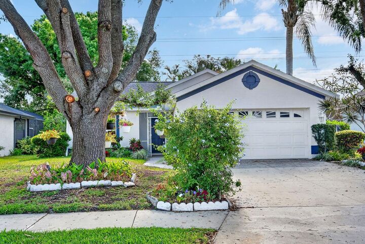 Property Photo:  4913 72nd Court E  FL 34203 