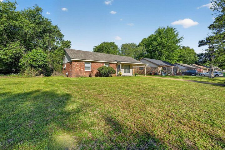 Property Photo: 4587 Appleville St TN 38109
