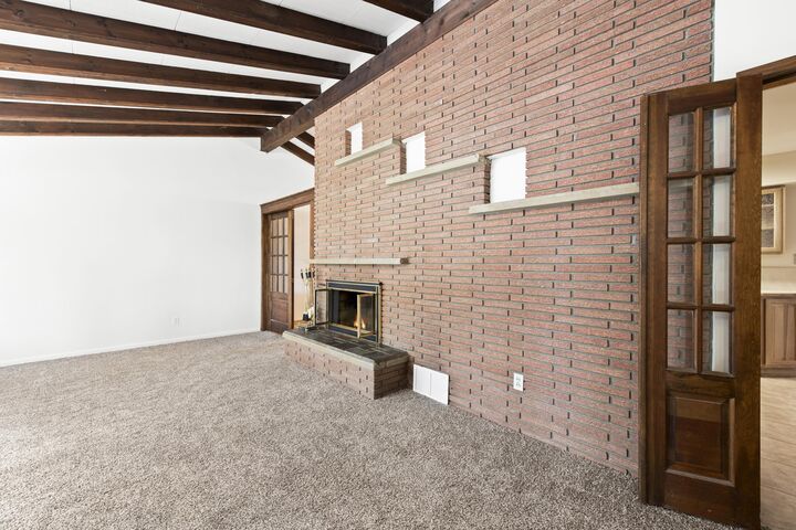 Property Photo:  219 Ottawa Drive  MI 48085 