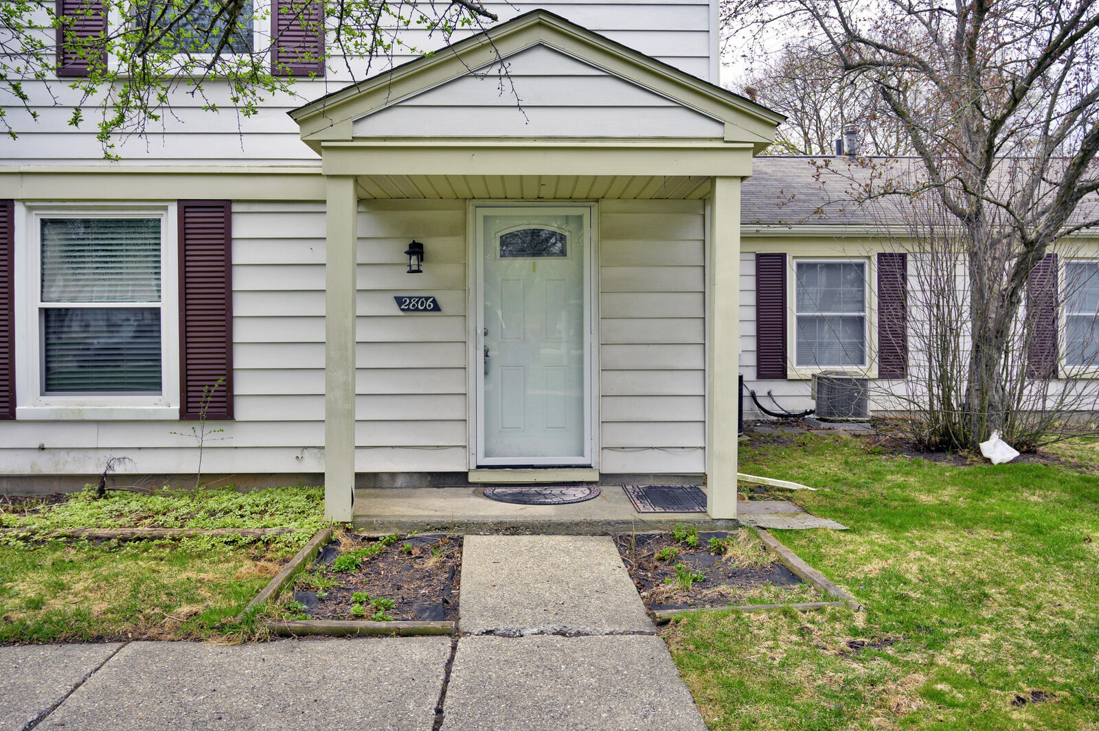 Property Photo:  2806 Willow Ct Drive  MI 48360 