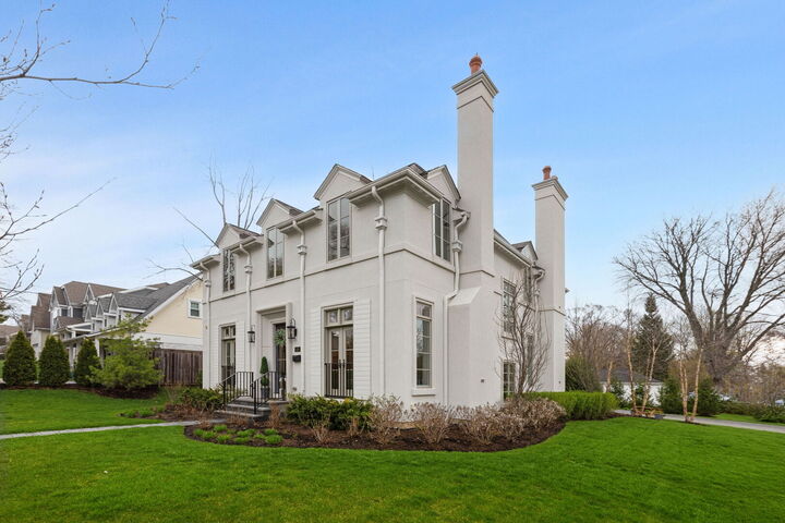 Property Photo:  618 Buckingham Place  IL 60048 