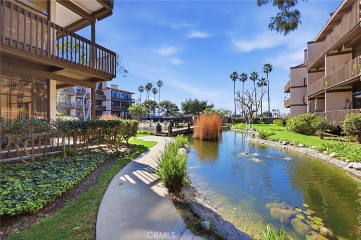 Property Photo:  7202 Marina Pacifica Drive South S  CA 90803 