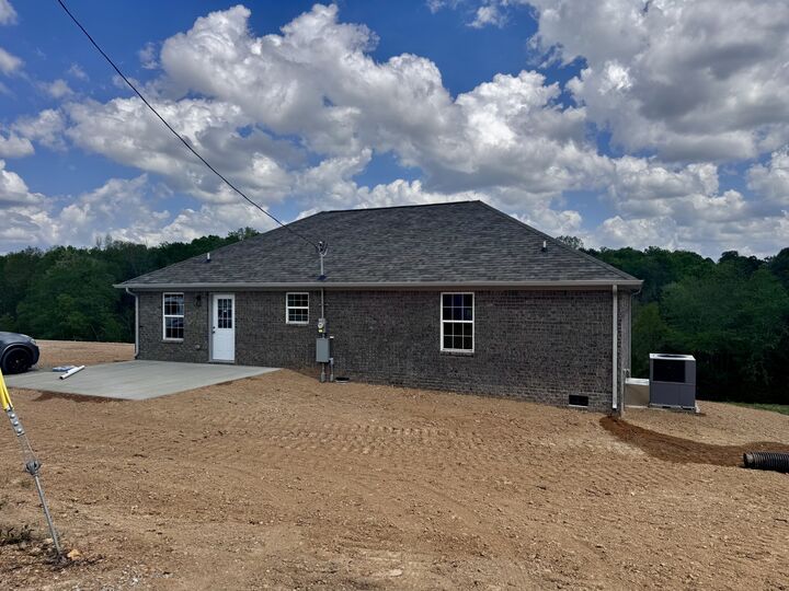 Property Photo:  1001 Addys Ln  TN 38464 