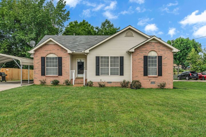 Property Photo:  110 Sycamore Dr  TN 37188 
