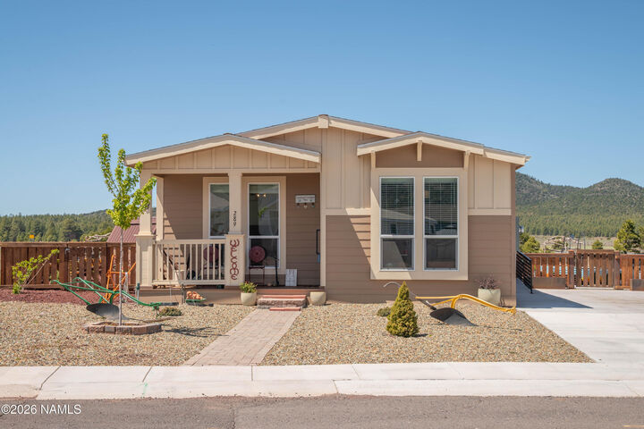 Property Photo:  289 N Morse Avenue  AZ 86046 