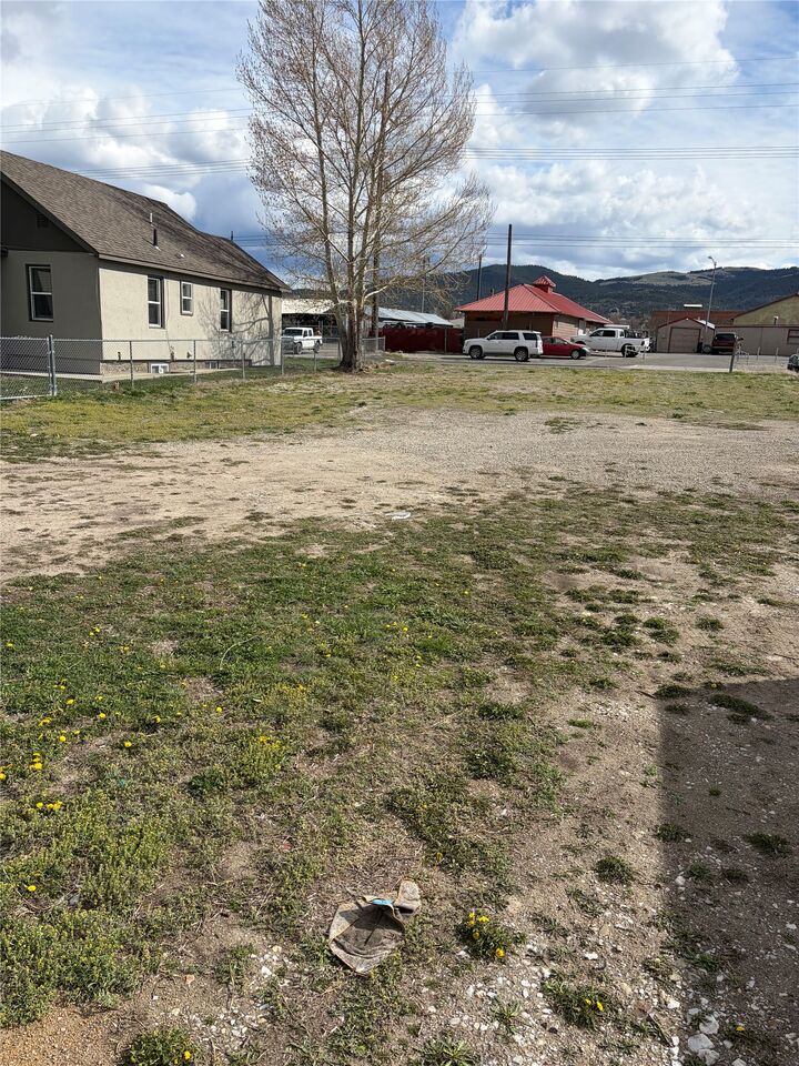 Property Photo:  N/A Phoenix Ave  MT 59601 