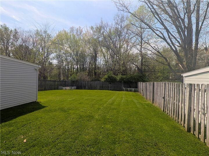 Property Photo:  1140 Iroquois Avenue  OH 44124 