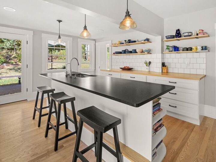 Property Photo: 1506 Oak Hill Road VT 05495