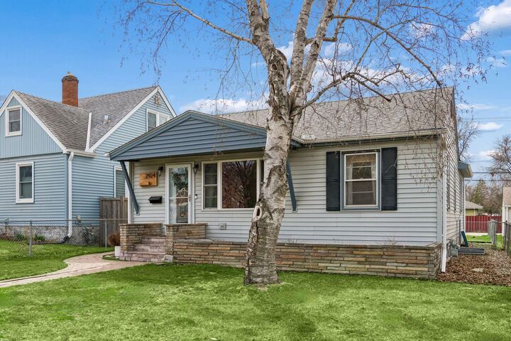 Property Photo:  2924 Hampshire Avenue S  MN 55426 