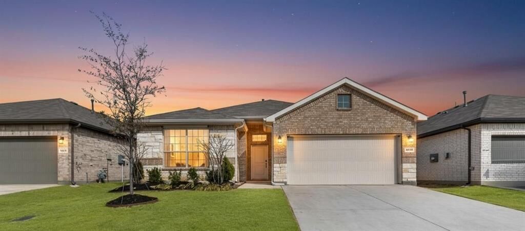 Property Photo:  1045 Kirkham Way  TX 76247 