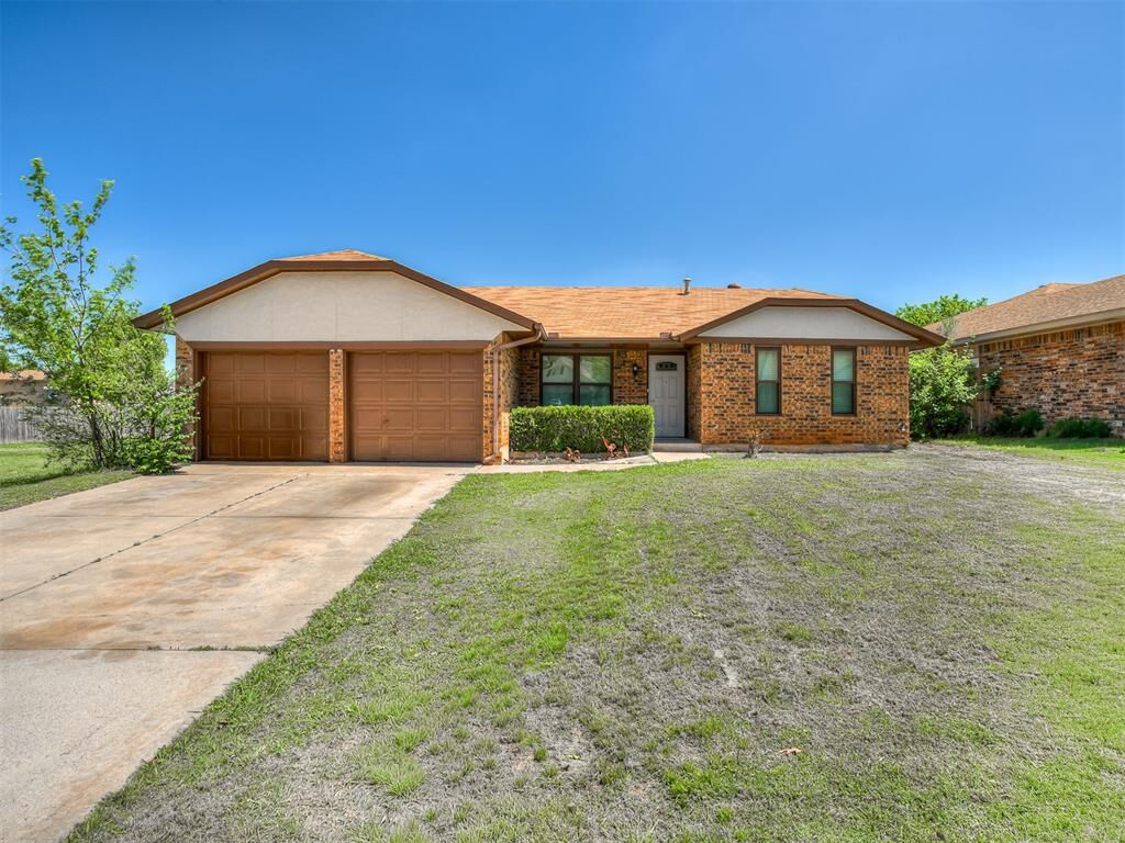 Property Photo:  116 S English Drive  OK 73160 