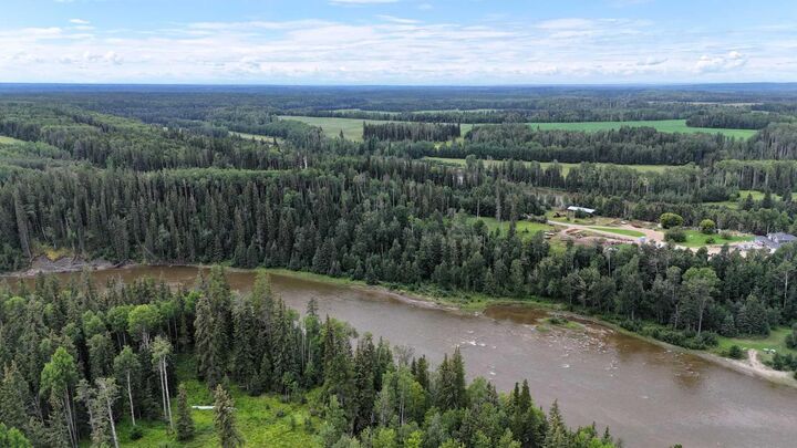Property Photo: 16511 Township Road 532A 10 AB T7E 3A6