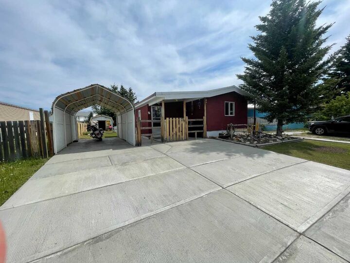 Property Photo:  39 Southridge Crescent  AB T0M 0W0 