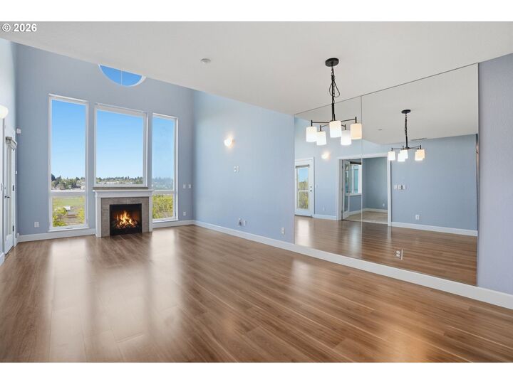 Property Photo:  520 SE Columbia River Dr 422  WA 98660 