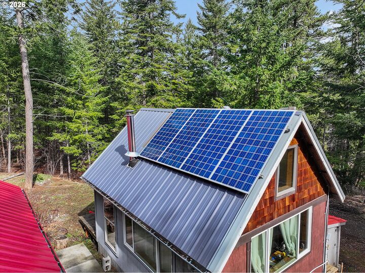 Property Photo:  565 Canyon Rd  WA 98635 