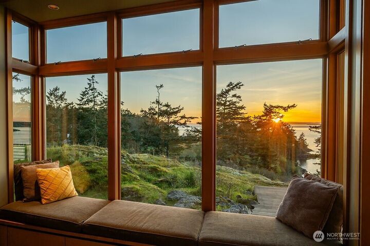 Property Photo:  89  Flint Road  WA 98261 