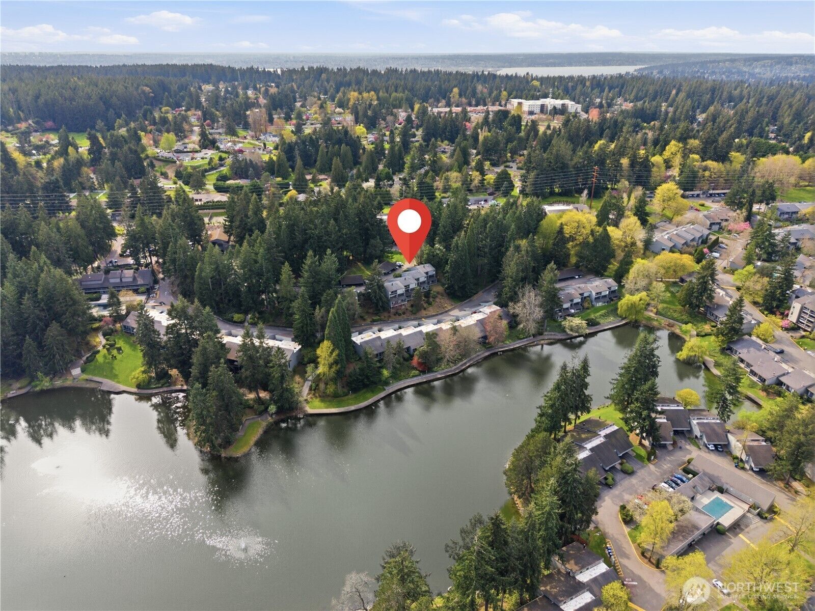 Property Photo: 6352 137th Place NE 259 WA 98052