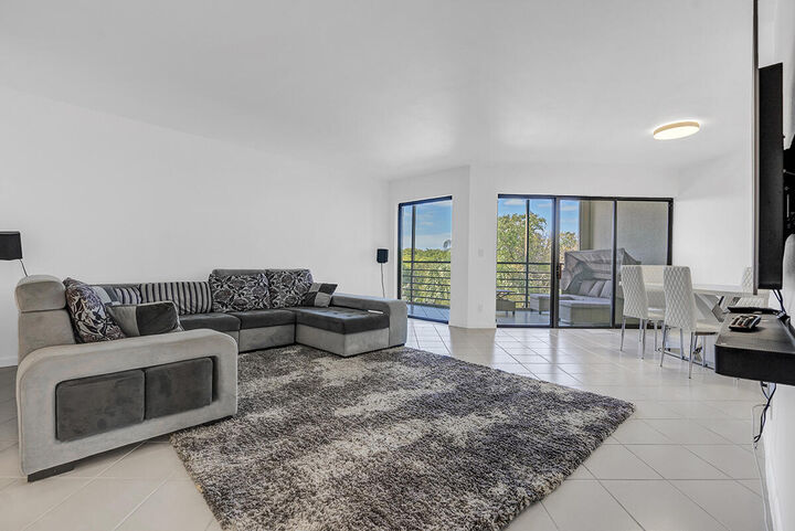 Property Photo:  5749 Camino Del Sol 404  FL 33433 