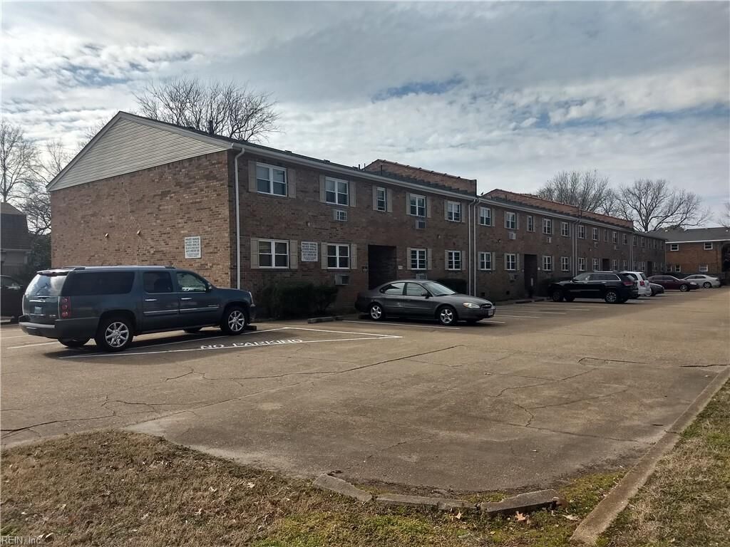 Property Photo:  1441 Kingston Ave 1  VA 23503 