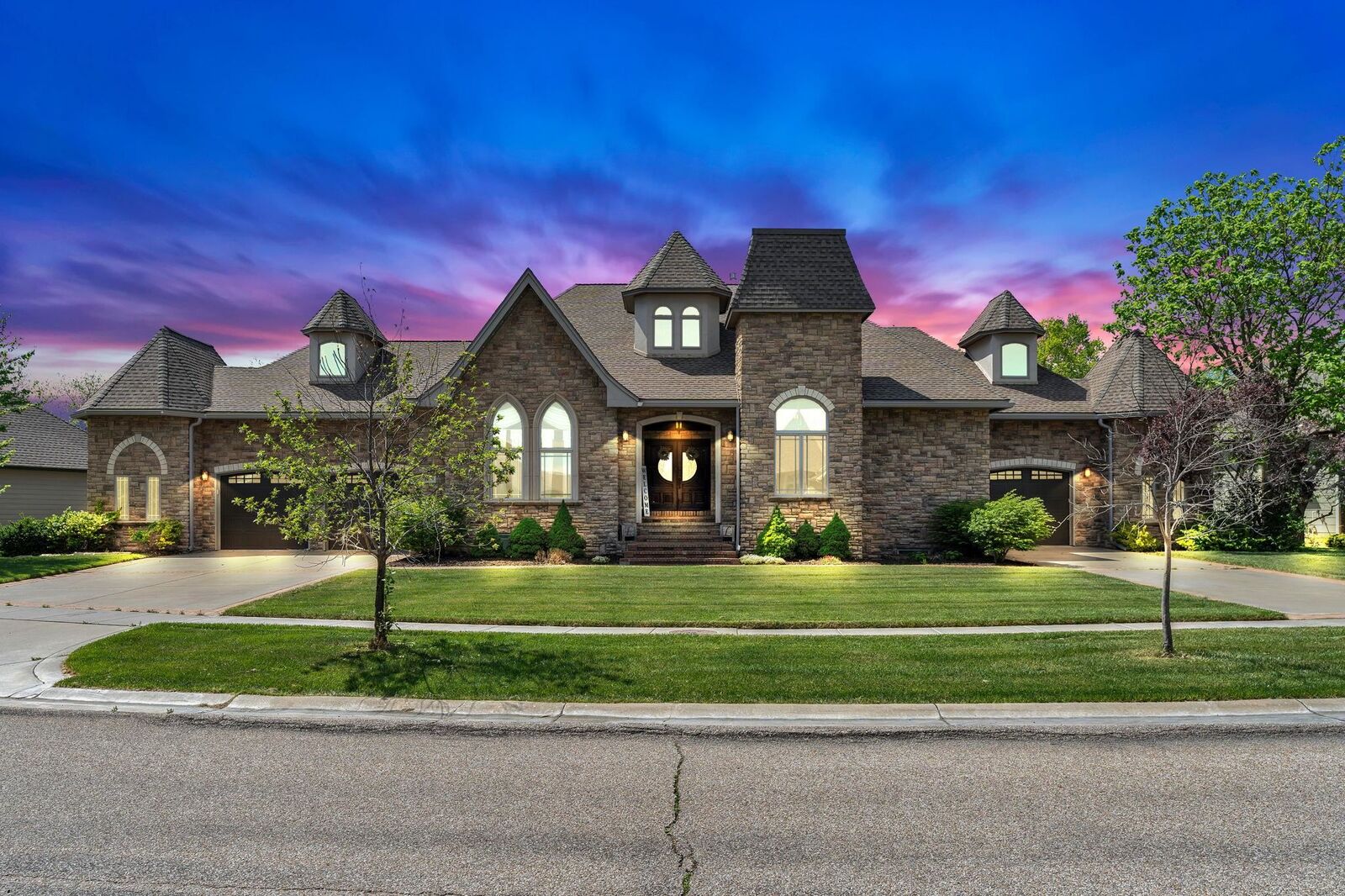 Property Photo:  2319 N Rough Creek Rd  KS 67037-8456 