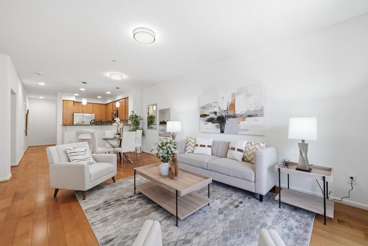 Property Photo: 1388 Broadway 285 CA 94030