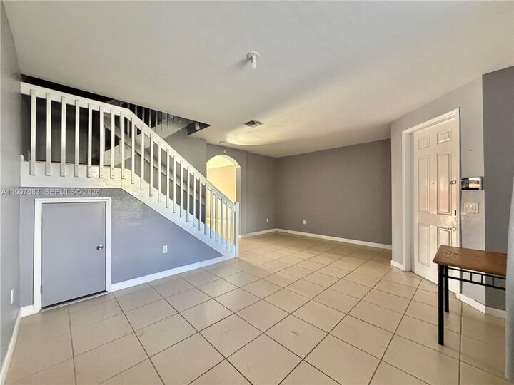 Property Photo:  419 SE 32nd Ter  FL 33033 