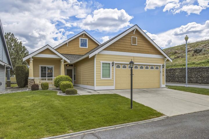 Property Photo:  7912 W 21st Ave  WA 99338 