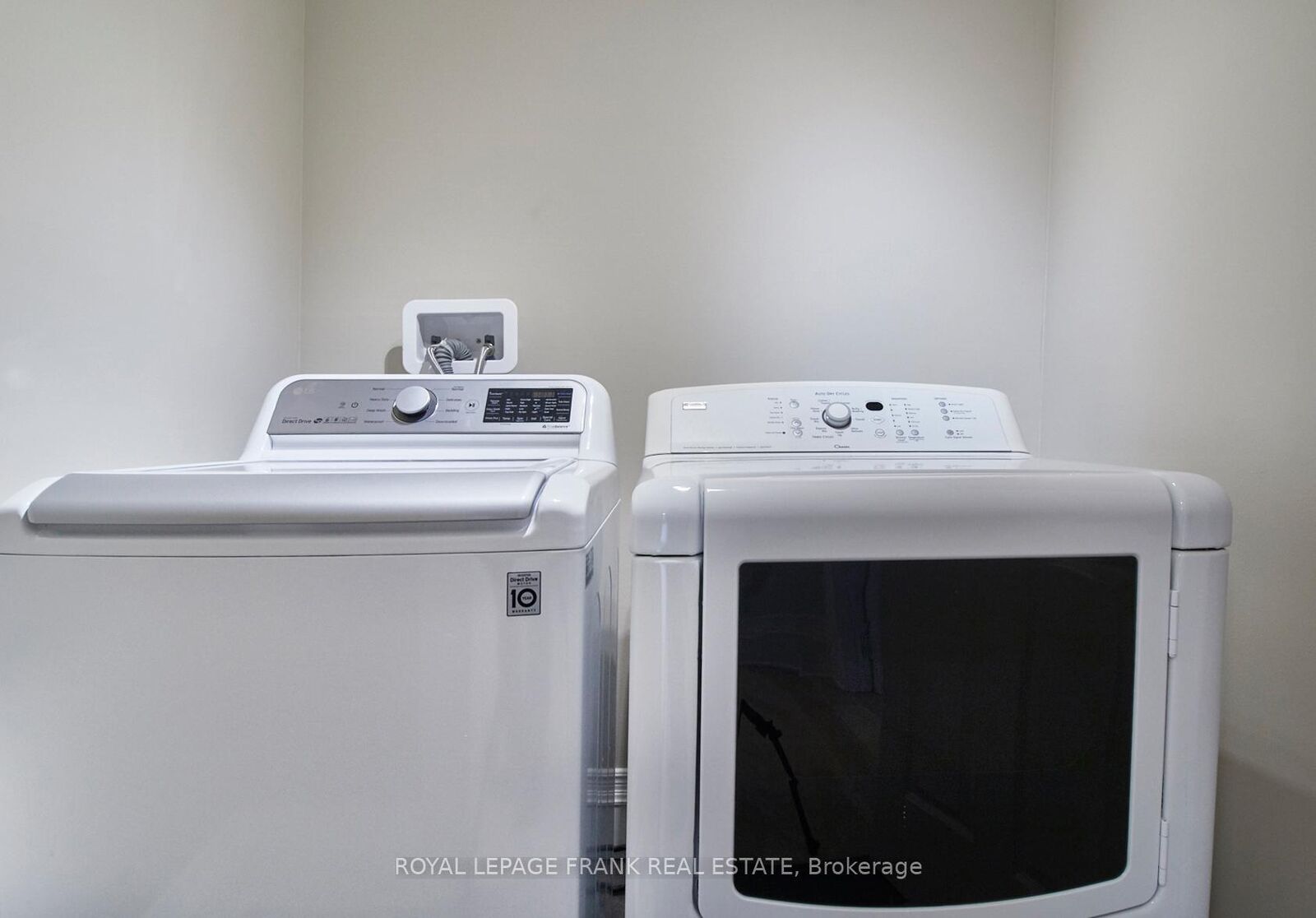Property Photo: 40 Tremaine Terrace ON K9A 5A8