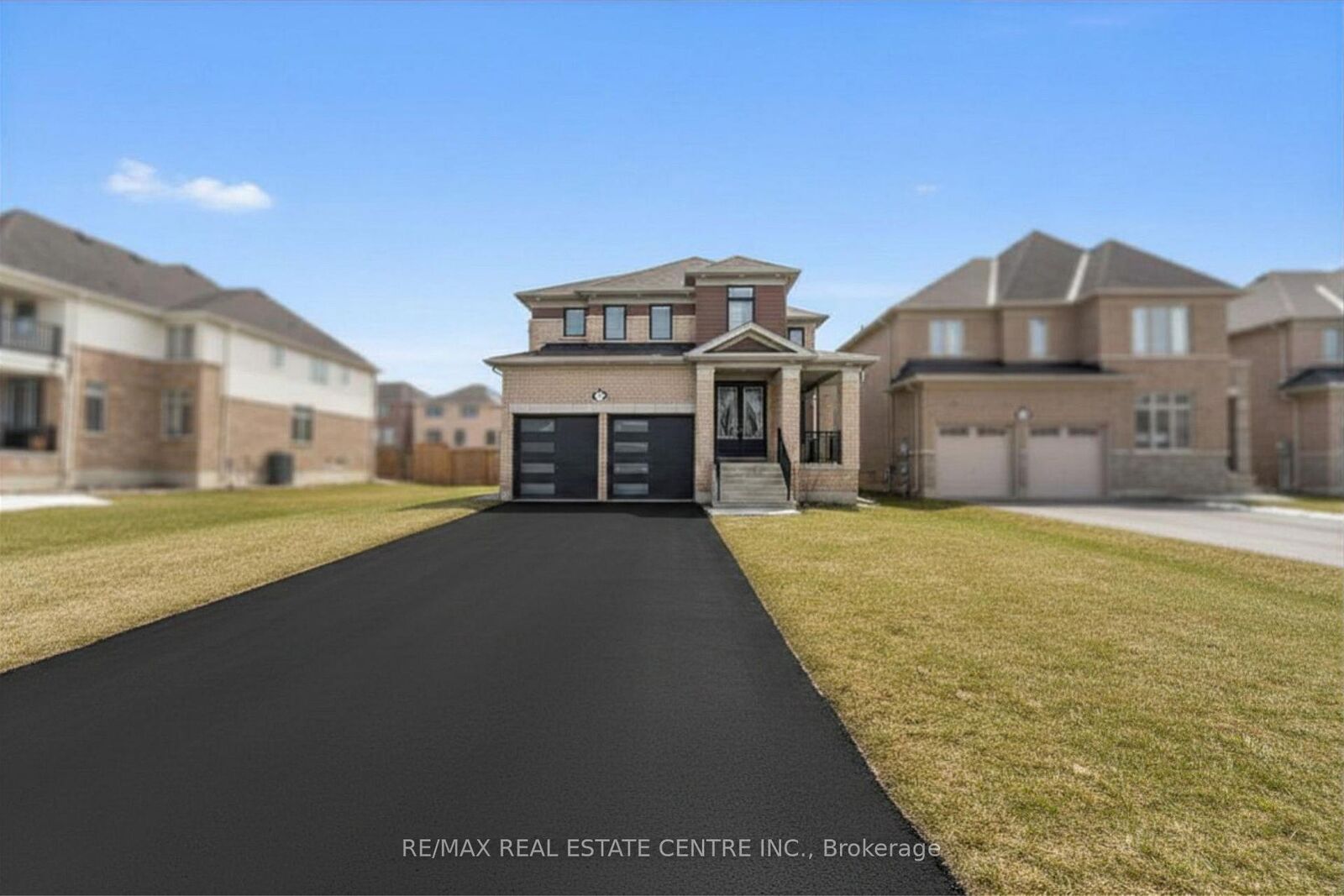 Property Photo: 112 Bluebird Boulevard ON L0G 1W0