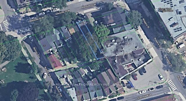 Property Photo: 781 Adelaide Street W ON M6J 1B3
