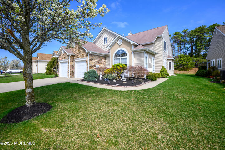 Property Photo:  81 Pancoast Road  NJ 08758 