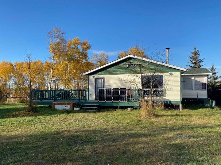 Property Photo: 10147 Twp Rd 430B AB T0B 1V0
