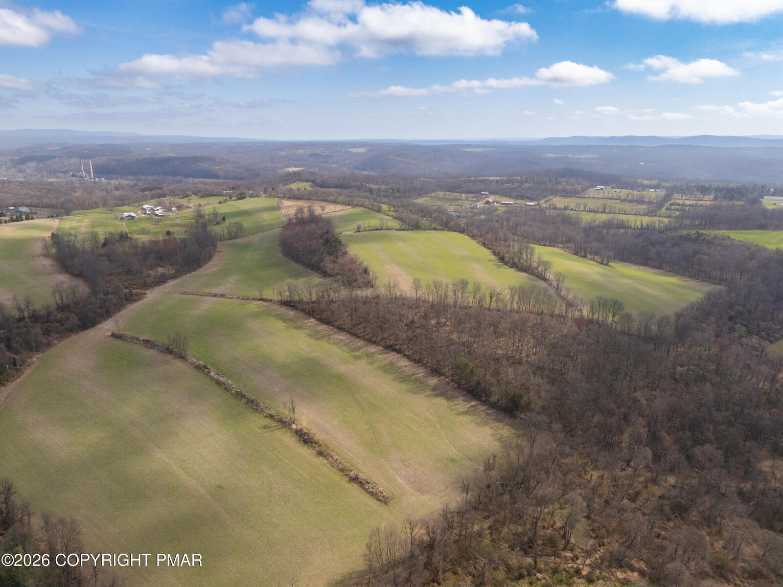 Property Photo:  151 Sunrise Boulevard  PA 18343 