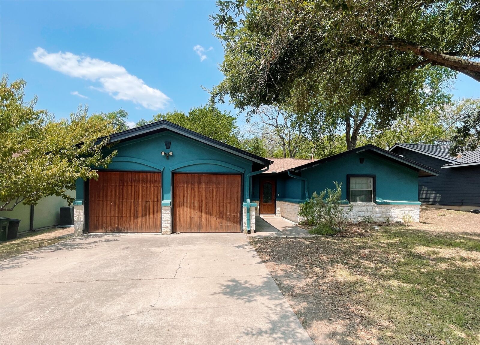 Property Photo:  7018 Crosswood Drive  TX 78745 
