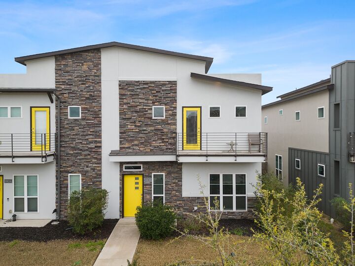 Property Photo:  5913-B Charles Merle Drive 16  TX 78747 