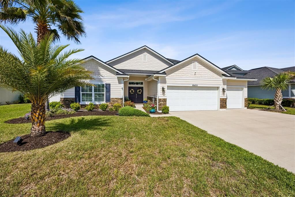 Property Photo: 85433 Amaryllis Court FL 32034
