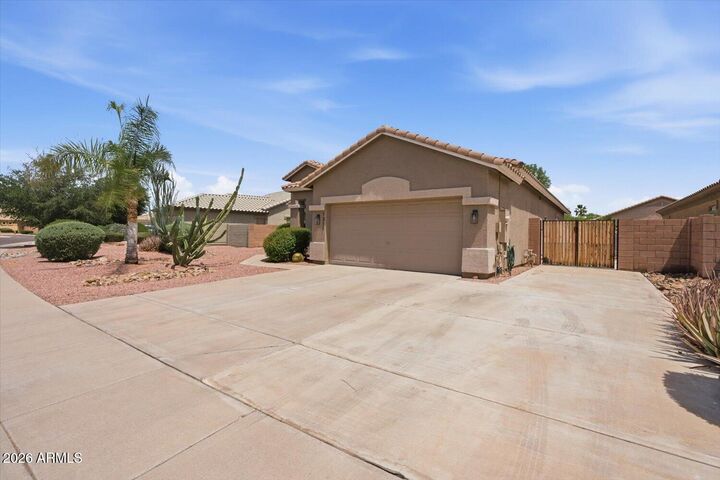Property Photo:  1311 S Canyon Oaks Way  AZ 85286 