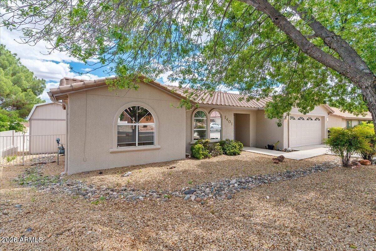 Property Photo:  1401 Laree Avenue  AZ 86324 