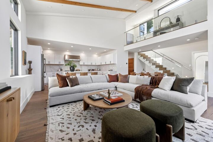 Property Photo:  321 Loring Avenue  CA 94941 