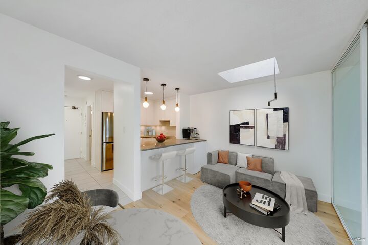 Property Photo: 1545 E 2nd Avenue 303 BC V5N 1C8
