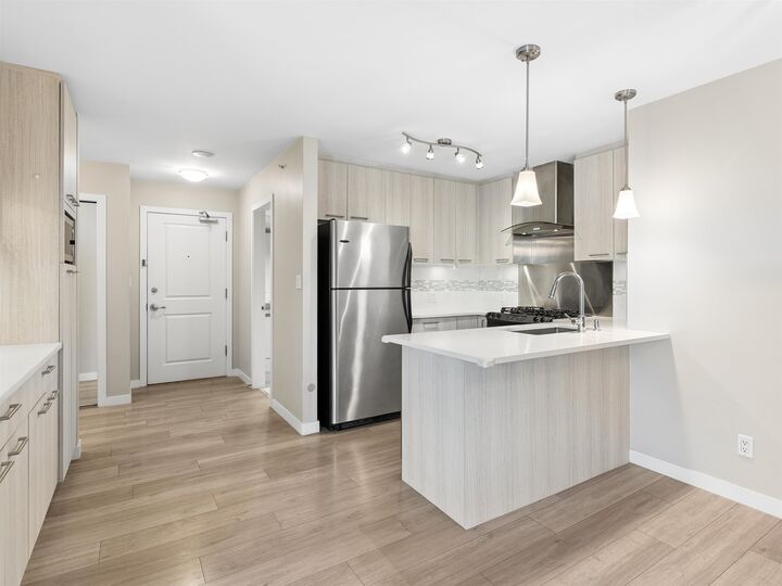 Property Photo: 8480 Granville Avenue 219 BC V6Y 4E8