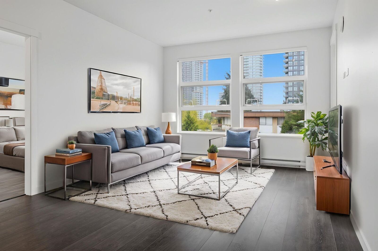 Property Photo: 607 Cottonwood Avenue 302 BC V3J 0H1