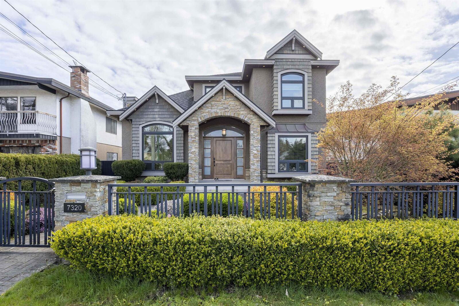 Property Photo: 7320 Dow Avenue BC V5J 3X4
