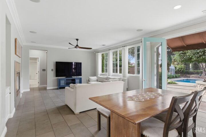 Property Photo:  5408 Giverny Way  CA 93306 