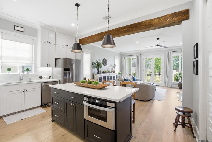 Property Photo:  3116 Parkside Ln  LA 70775 