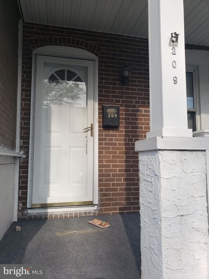 Property Photo:  209 Cedar Avenue  NJ 08107 